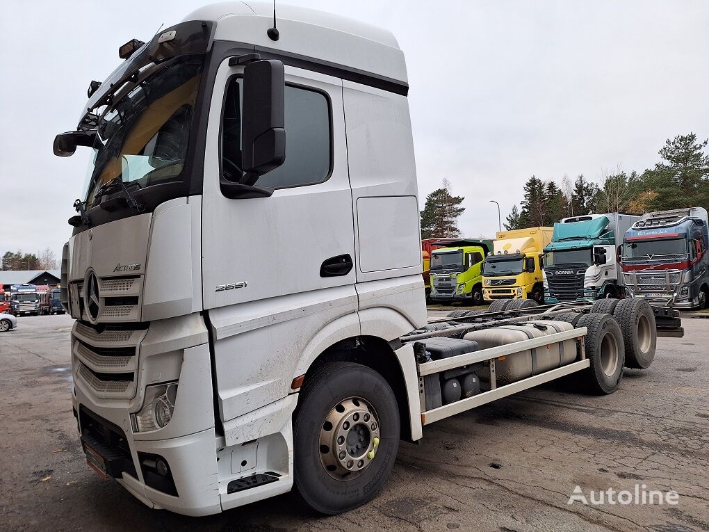 Mercedes-Benz Actros 2651 lastbil chassis
