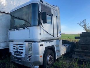 RENAULT MAGNUM 440 *FOR PARTS* trækker