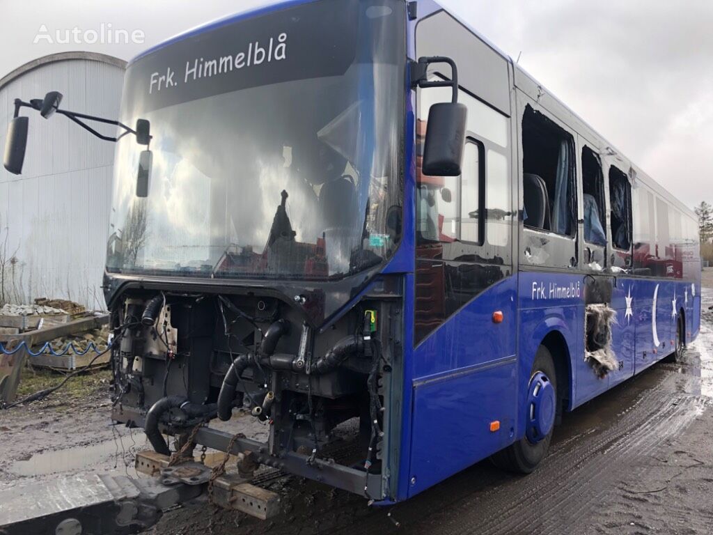 beskadigede Volvo 8900 BUS EURO 6 *DAMAGE* turistbus